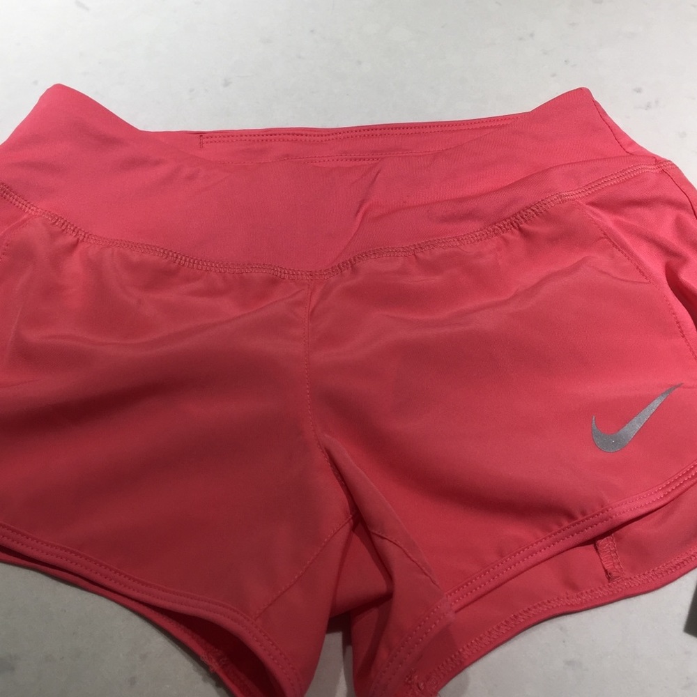 Ladies Nike Shorts Coral Dri Fit XS